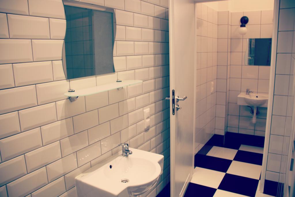 Grand Central Hostel Krasków Eksteriør bilde