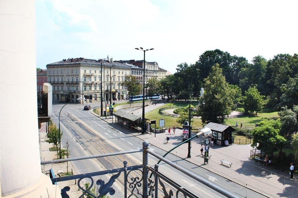 Grand Central Hostel Krasków Eksteriør bilde